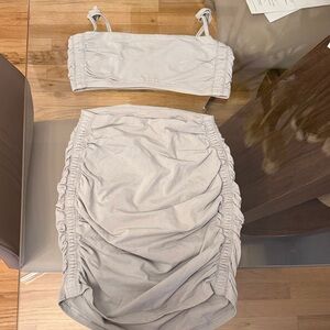 TNA Light Gray Ruched Skirt Set